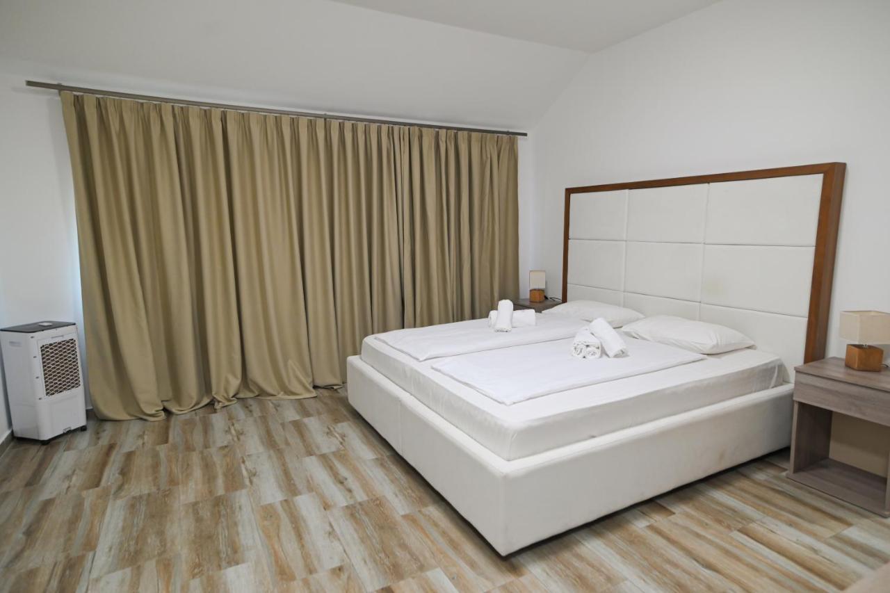 Aparthotel Twenty Park Kikinda Exterior foto