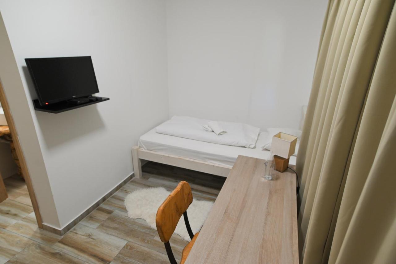 Aparthotel Twenty Park Kikinda Exterior foto