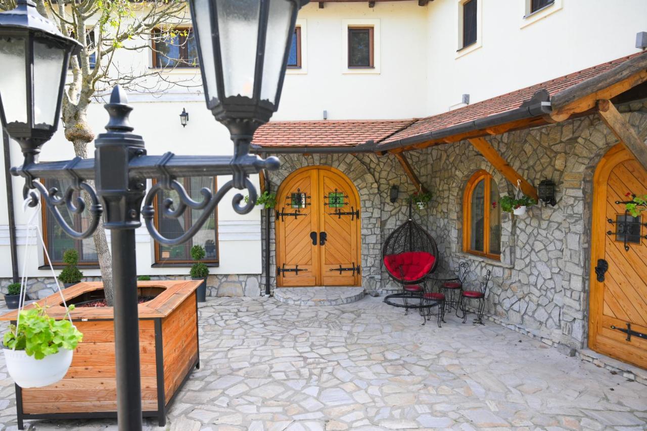 Aparthotel Twenty Park Kikinda Exterior foto
